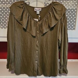 NWT In Resource Olive Ruffle Front Button Shirt